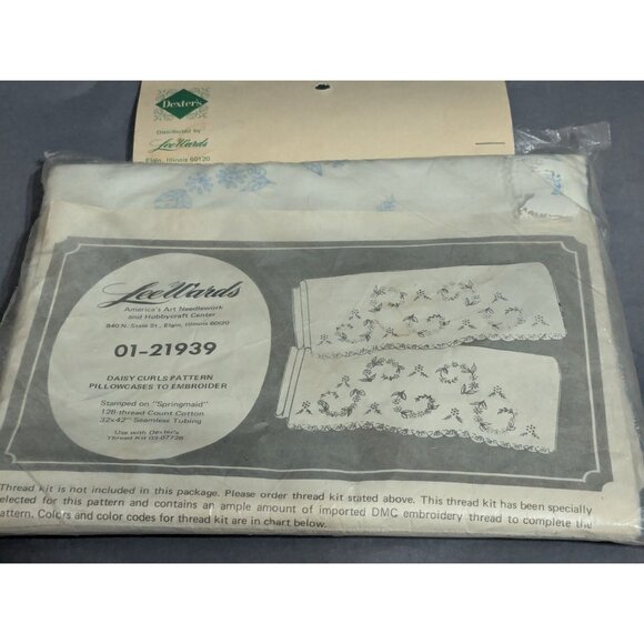 Lee Wards Pillow Cases for Embroidery Daisy Curls 01-21939 NEW SEALED - Picture 1 of 4